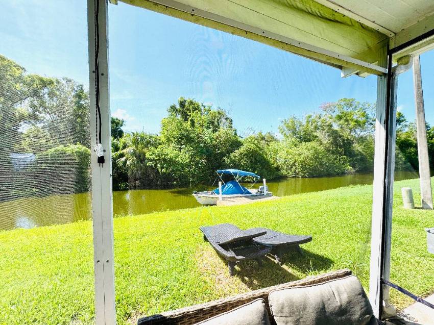 16 Henry Drive a Winter Haven, FL Mobile or Manufactured Home for Sale